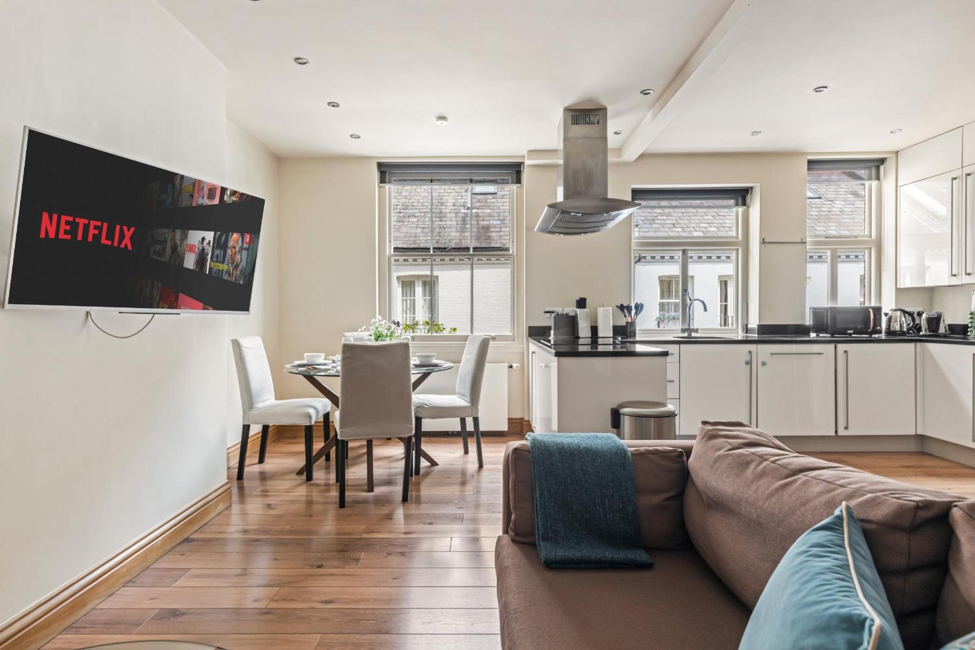 Enchanting Hideaway - La Reserve South Kensington Лондон Екстериор снимка