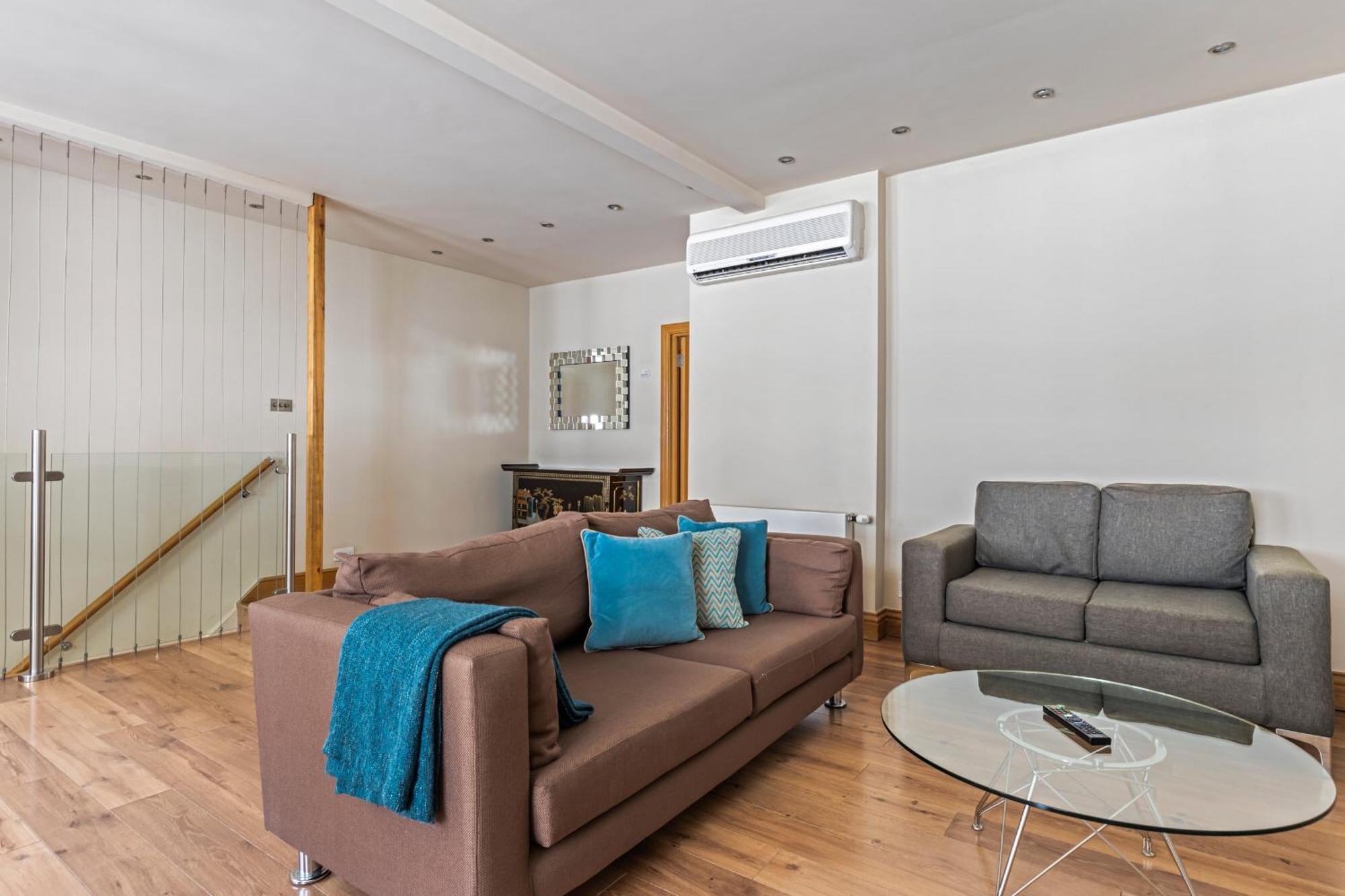 Enchanting Hideaway - La Reserve South Kensington Лондон Екстериор снимка