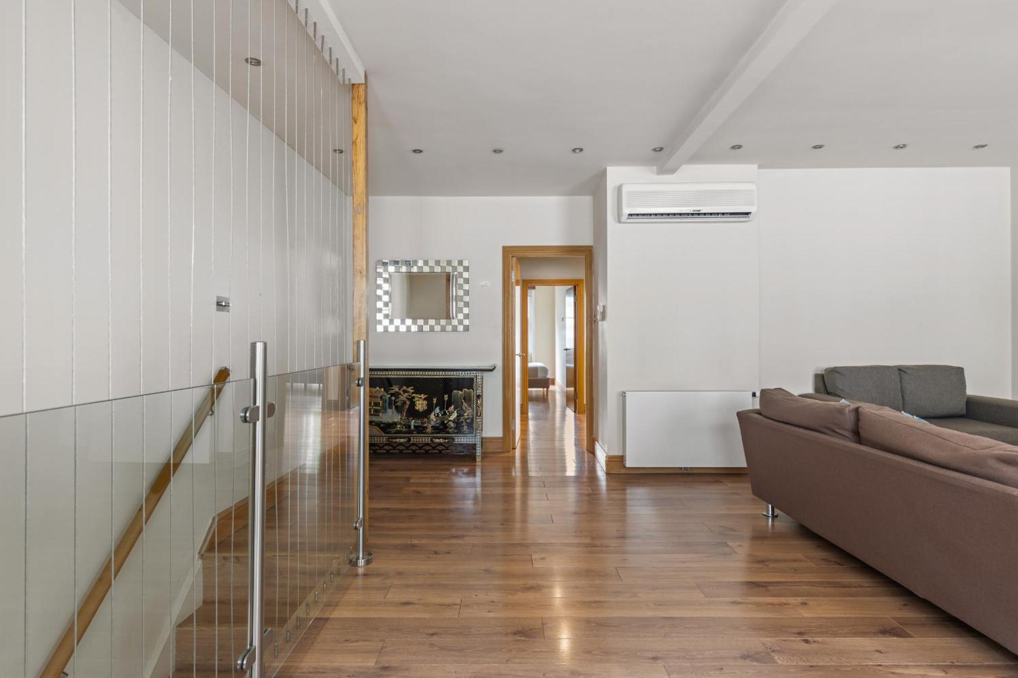 Enchanting Hideaway - La Reserve South Kensington Лондон Екстериор снимка